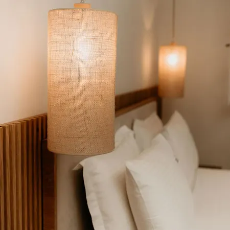 מלון Trinity The 2*