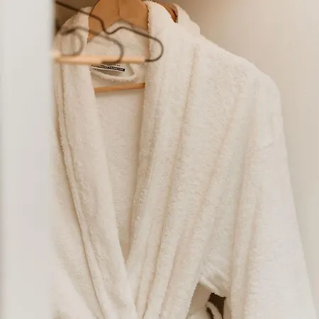 Trinity The 2* Amoliani