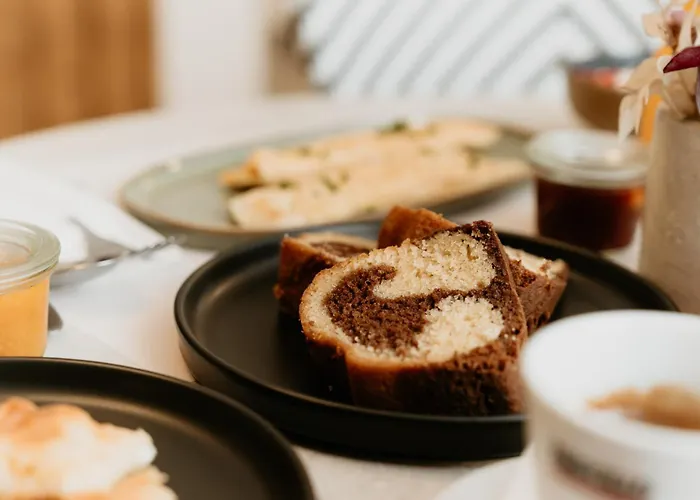 Отель Trinity The