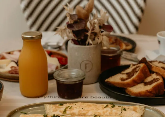 Отель Trinity The 2*