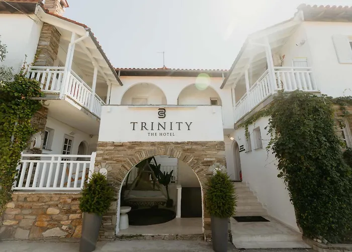 Отель Trinity The