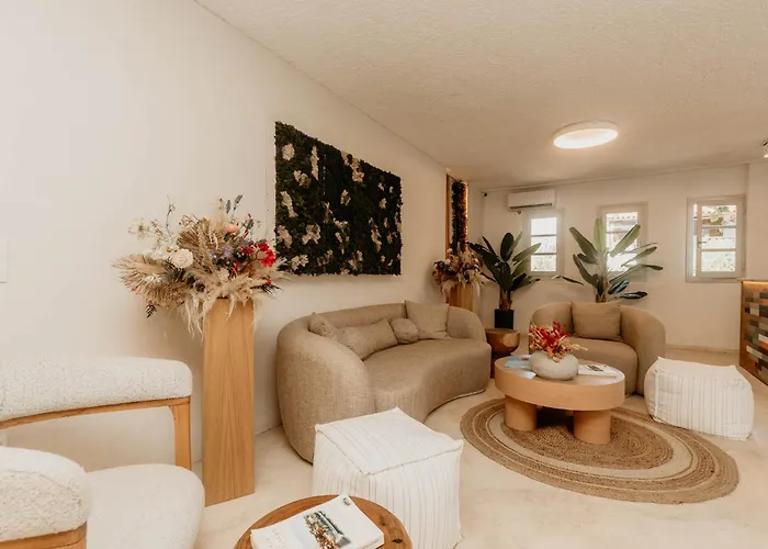 Отель Trinity The 2*