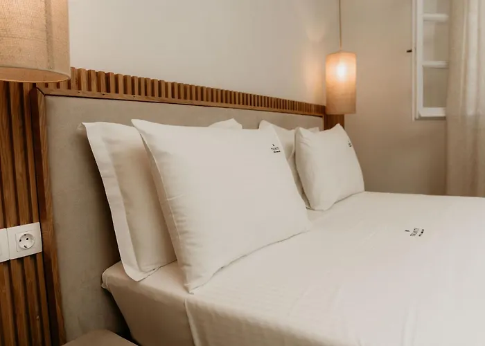 Trinity The Отель