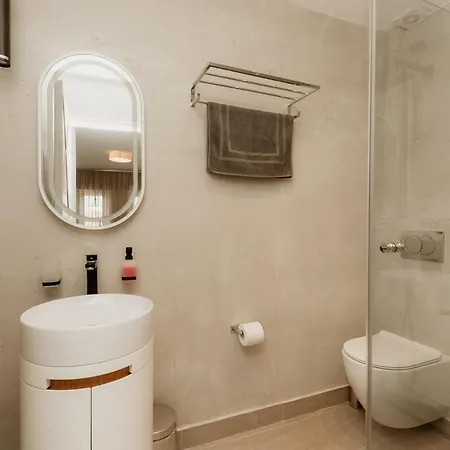 Hotel Trinity The Amoliani