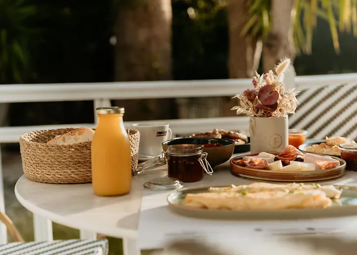 Trinity The 酒店 阿莫利亚尼岛