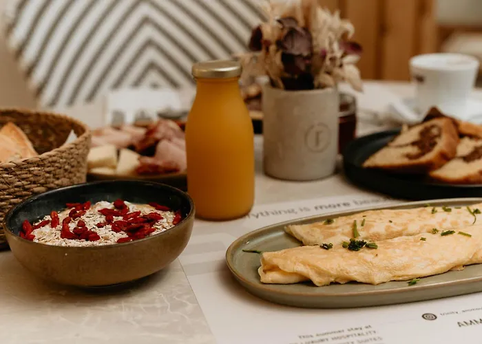 Trinity The 2* 阿莫利亚尼岛